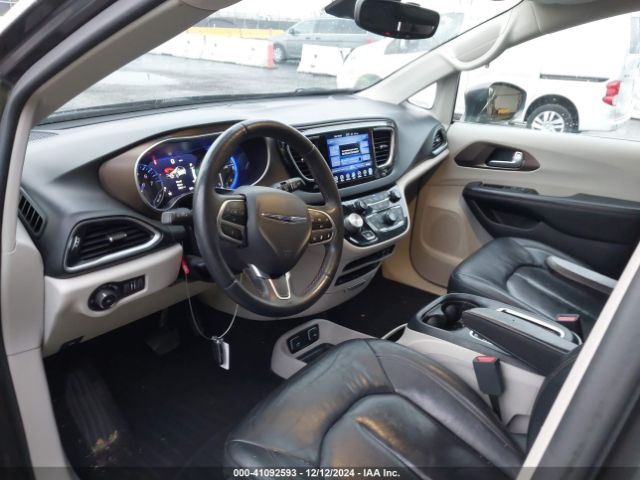 2C4RC1EGXHR788670 Chrysler Pacifica Touring-l Plus