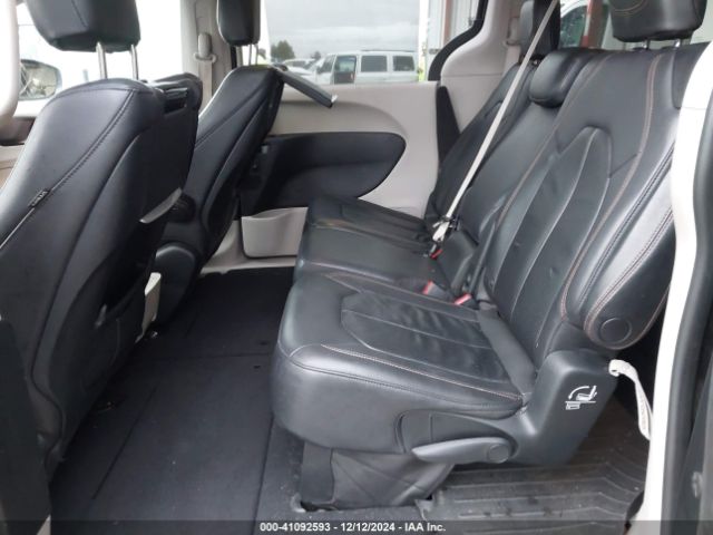 2C4RC1EGXHR788670 Chrysler Pacifica Touring-l Plus