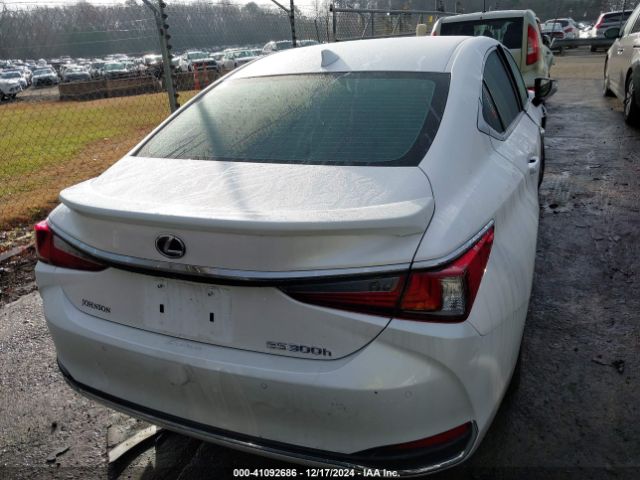 58ADA1C12MU005163 Lexus ES 300H