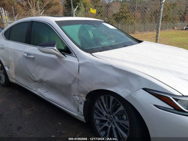 58ADA1C12MU005163 Lexus ES 300H