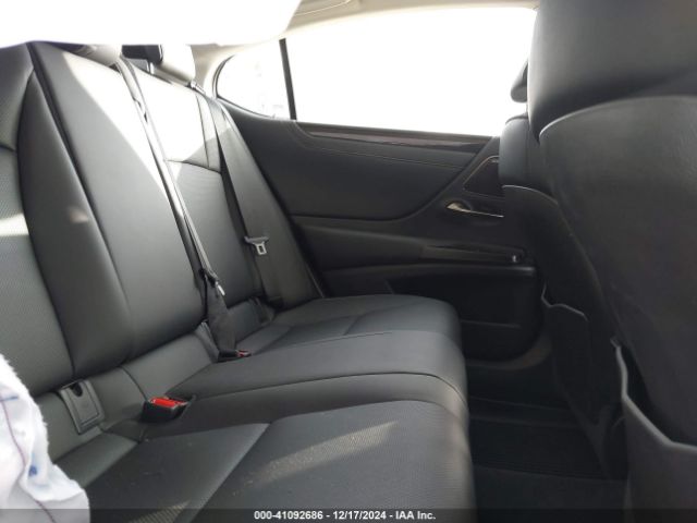 58ADA1C12MU005163 Lexus ES 300H