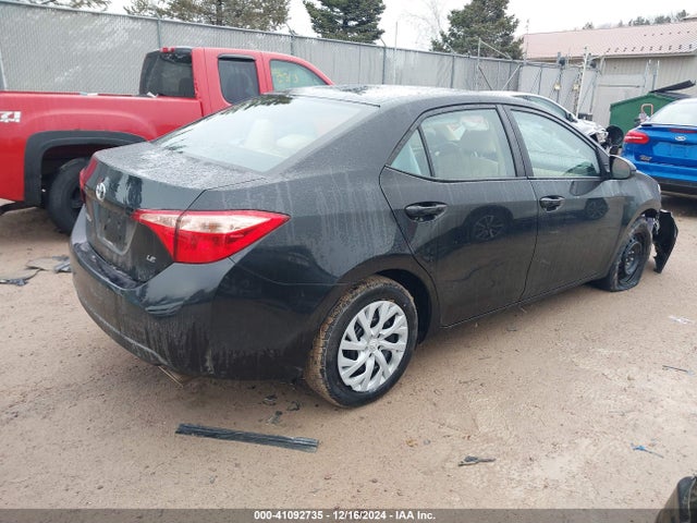 Toyota COROLLA LE 2018 2T1BURHE0JC076391 Image 4