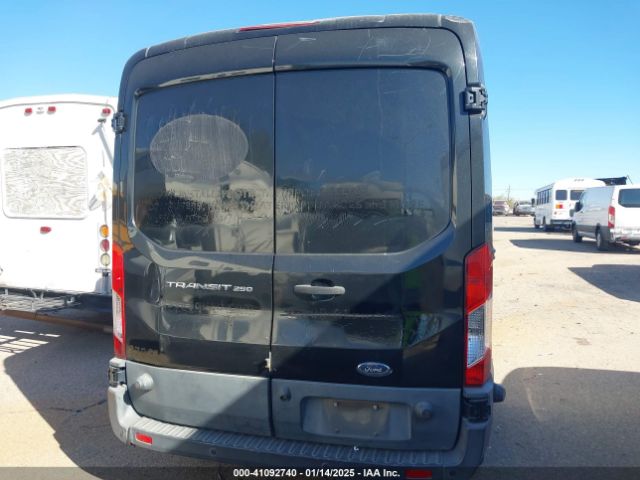 1FTYR2CM5FKB28332 Ford Transit-250