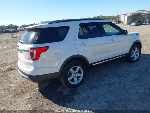 Ford EXPLORER XLT 2017 1FM5K8D88HGD32670 Image 4