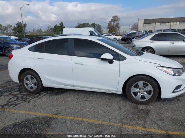 Chevrolet Cruze Ls Auto 2018 1G1BC5SM8J7190306 Image 13