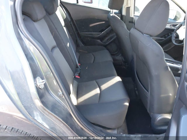 3MZBN1U73JM176317 Mazda Mazda3 Sport