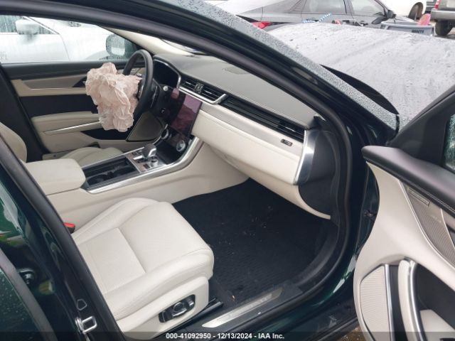 2021 JAGUAR XF SAJBL4GX9MCY89803 Photo 4