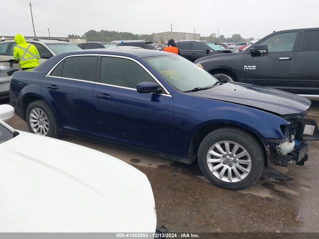 Chrysler 300 2014 2C3CCAAG0EH236791 Image 13