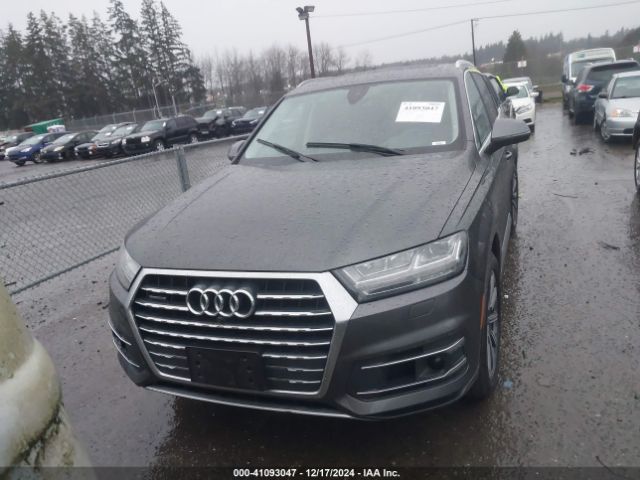 WA1VAAF75KD031828 Audi Q7 55 Premium