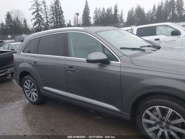 WA1VAAF75KD031828 Audi Q7 55 Premium