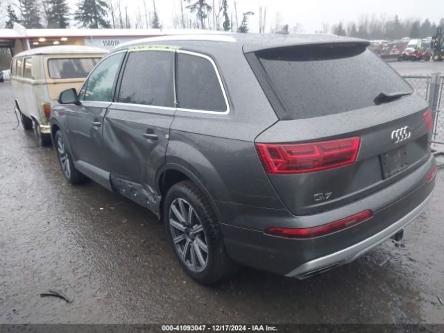 WA1VAAF75KD031828 Audi Q7 55 Premium