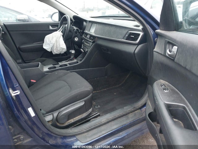 KIA Optima Lx 2018 5XXGT4L33JG194140 Image 5