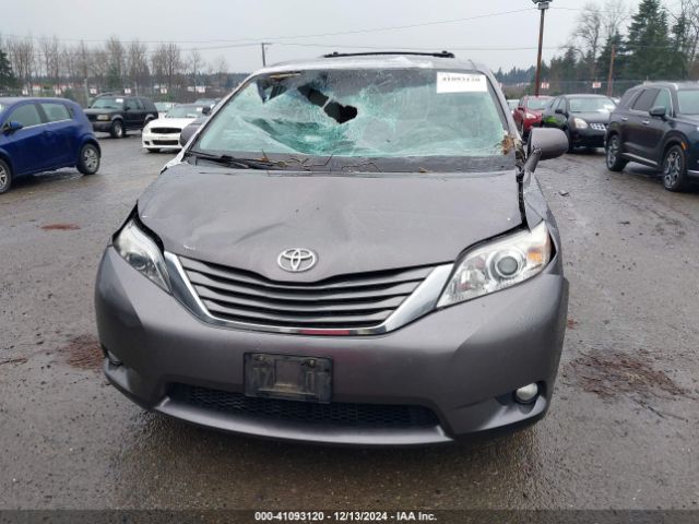5TDDK3DC2ES083520 Toyota Sienna Xle 7 Passenger