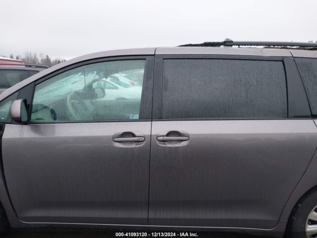 5TDDK3DC2ES083520 Toyota Sienna Xle 7 Passenger