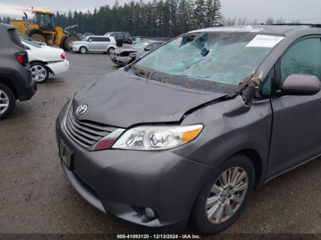 5TDDK3DC2ES083520 Toyota Sienna Xle 7 Passenger