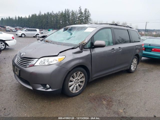 5TDDK3DC2ES083520 Toyota Sienna Xle 7 Passenger