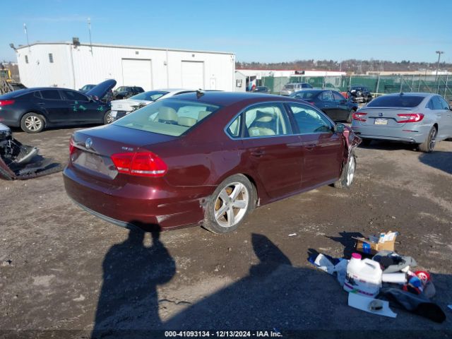1VWBT7A3XEC087278 Volkswagen Passat 1.8t Se