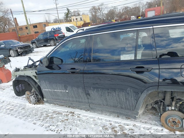 1C4RJKAG2R8575310 Jeep Grand Cherokee L Laredo X 4x4