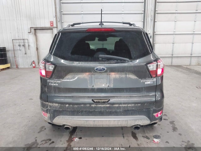 Ford Escape Titanium 2018 1FMCU9J90JUB17568 Image 17