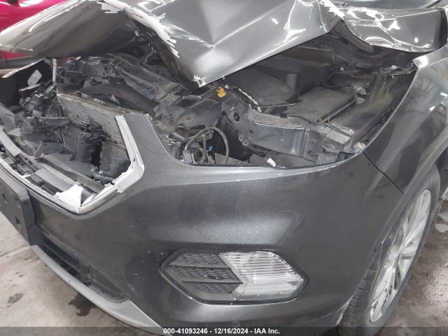 Ford Escape Titanium 2018 1FMCU9J90JUB17568 Image 18