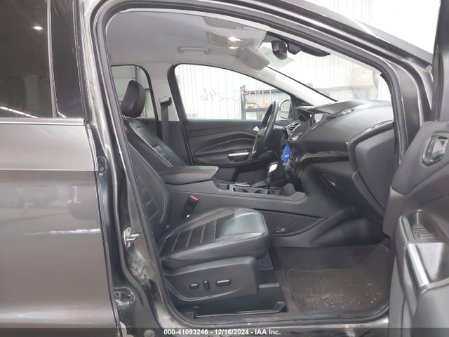 Ford Escape Titanium 2018 1FMCU9J90JUB17568 Image 5