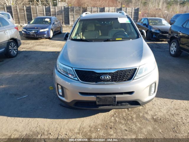 5XYKTCA61FG639091 KIA SORENTO LX