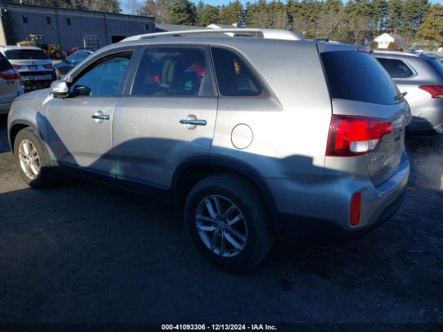5XYKTCA61FG639091 KIA SORENTO LX