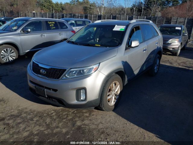 5XYKTCA61FG639091 KIA SORENTO LX
