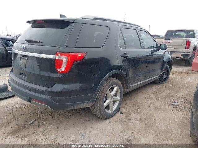 1FM5K7D87KGB38214 Ford EXPLORER XLT