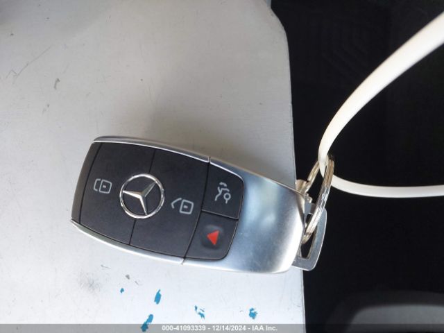 WDD3G4EB9KW020098 Mercedes-Benz A 220