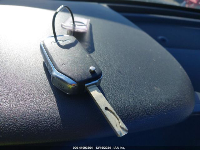 5XYRG4LCXPG203272 KIA SORENTO LX