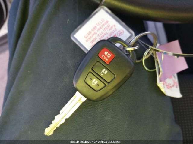 JTMWFREVXHJ715181 Toyota Rav4 Xle