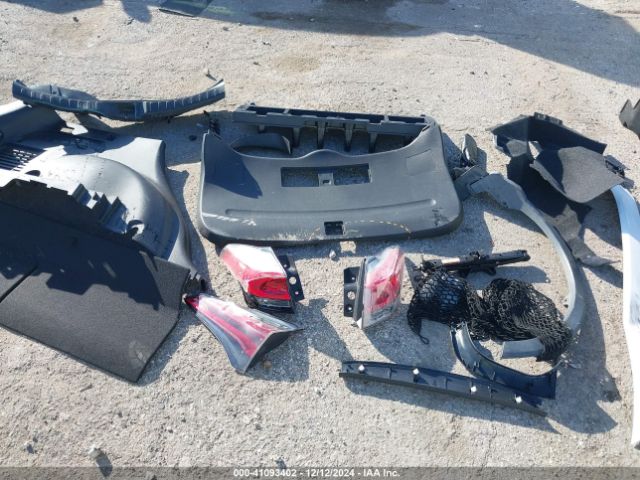 JTMWFREVXHJ715181 Toyota Rav4 Xle