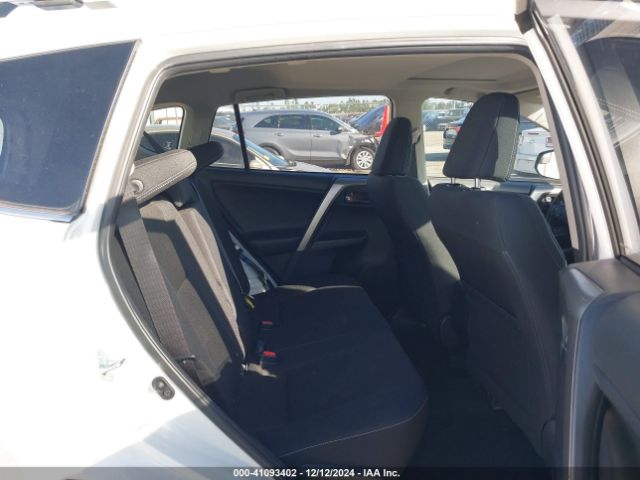 JTMWFREVXHJ715181 Toyota Rav4 Xle