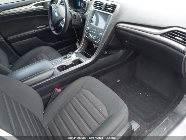 3FA6P0LU9LR211700 Ford Fusion Hybrid Se