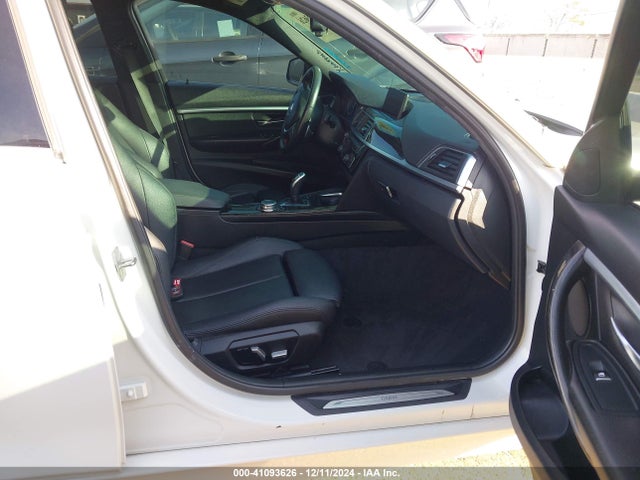 WBA8B9G50HNU50911 BMW 330I