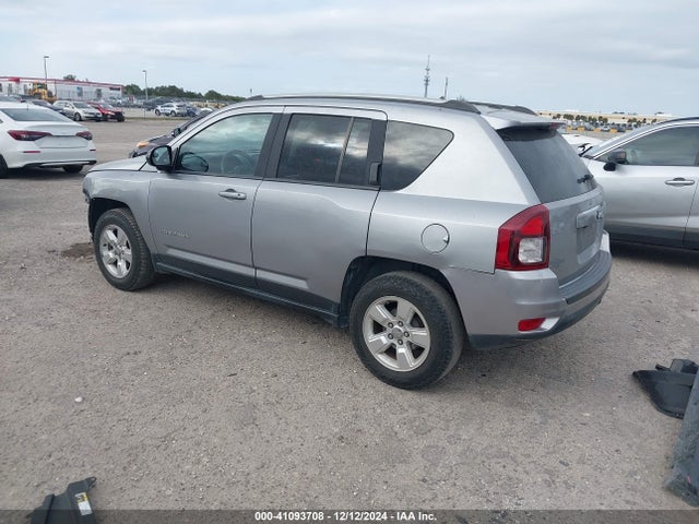 1C4NJCBB5GD681732 Jeep Compass Sport