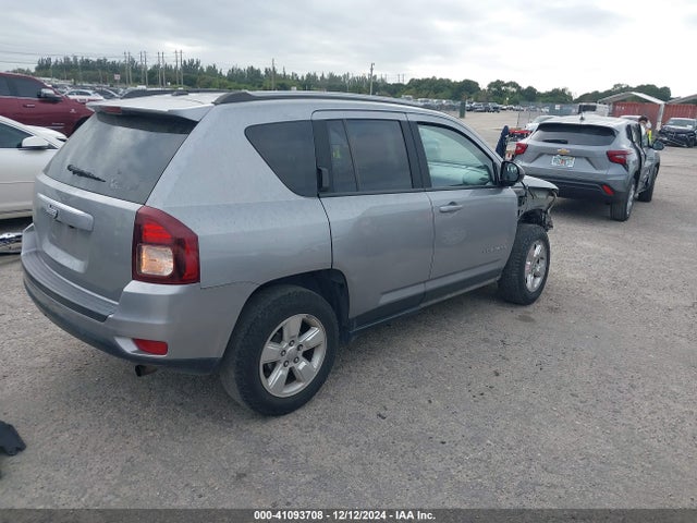 1C4NJCBB5GD681732 Jeep Compass Sport