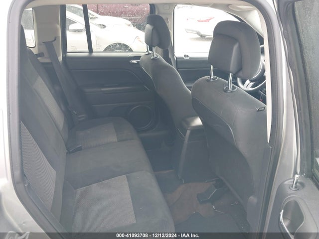 1C4NJCBB5GD681732 Jeep Compass Sport