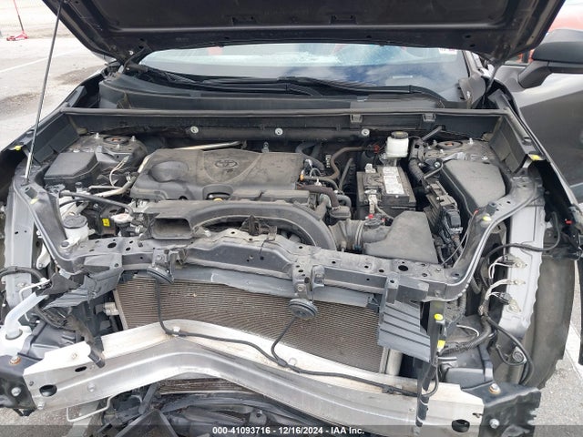 2T3H1RFV3MW142741 Toyota RAV4 LE