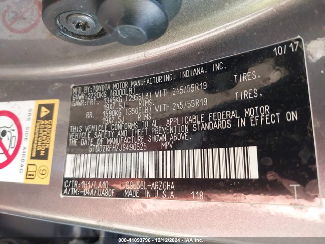 Toyota Highlander Limited Platinum 2018 5TDDZRFH7JS490525 Image 9