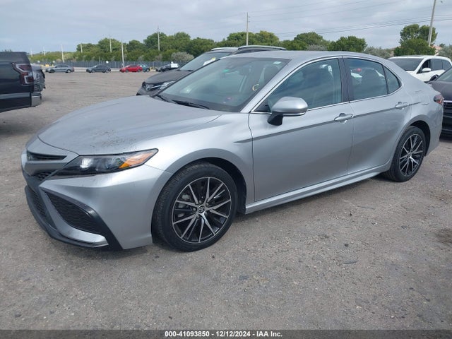 Toyota CAMRY SE 2022 4T1T11AK8NU689300 Image 2