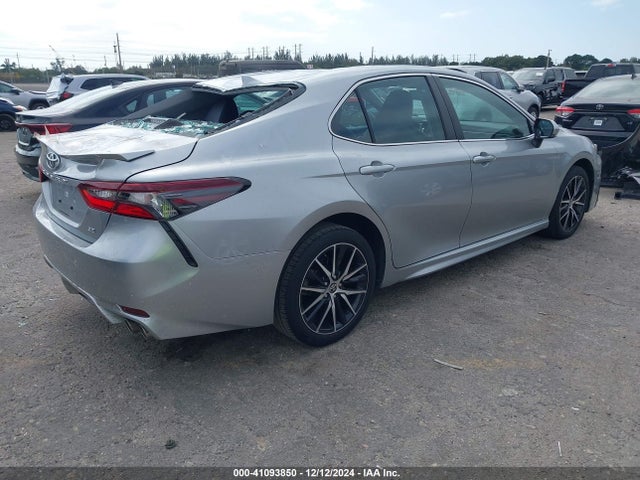 Toyota CAMRY SE 2022 4T1T11AK8NU689300 Image 4