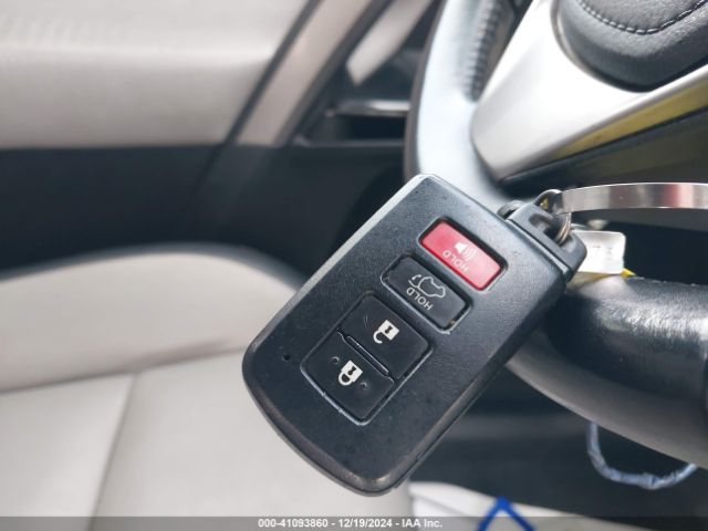 JTMYFREV9HJ127958 Toyota Rav4 Limited