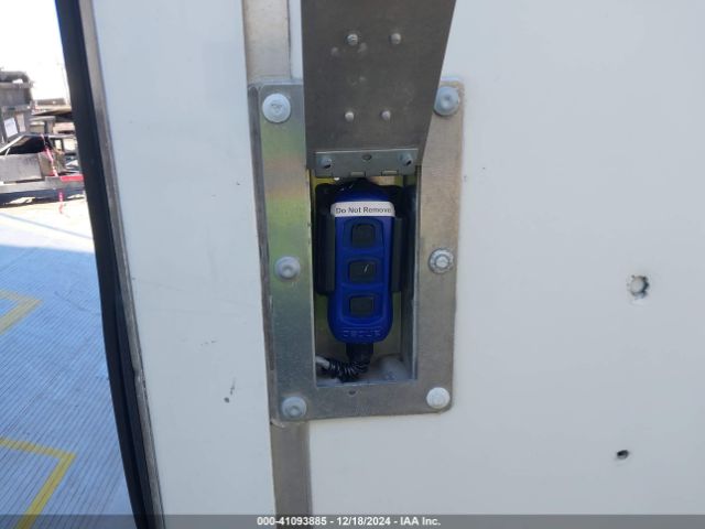 1FDBF6Z81NKA05332 Ford Transit-350 Cab