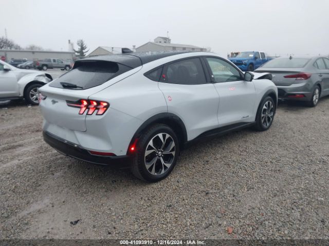 3FMTK3SU9PMB05289 Ford Mustang Mach-e Premium
