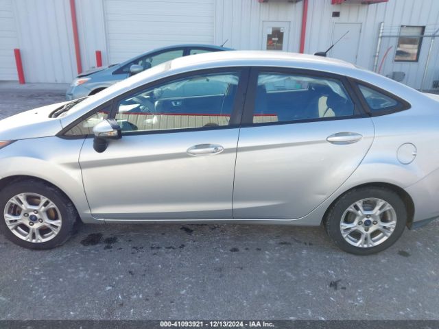3FADP4BJ8FM141453 Ford FIESTA SE