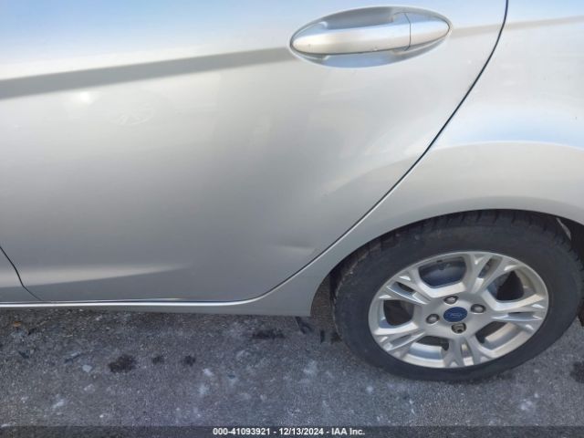 3FADP4BJ8FM141453 Ford FIESTA SE