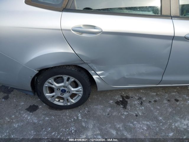 3FADP4BJ8FM141453 Ford FIESTA SE