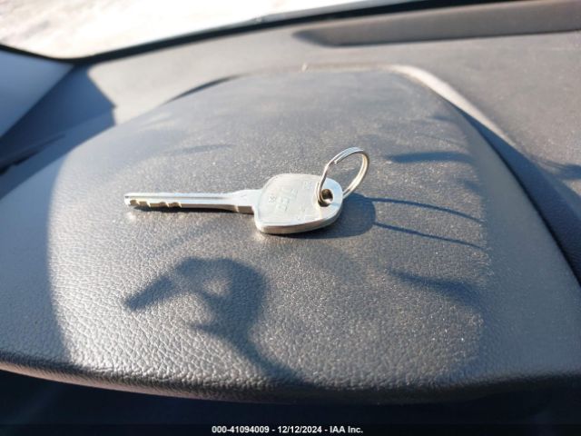 5NPD74LF9JH295723 Hyundai ELANTRA SE